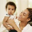 O cantor Jay-Z e Beyoncé tem uma filha chamada Blue Ivy Carter, nascida em janeiro de 2012