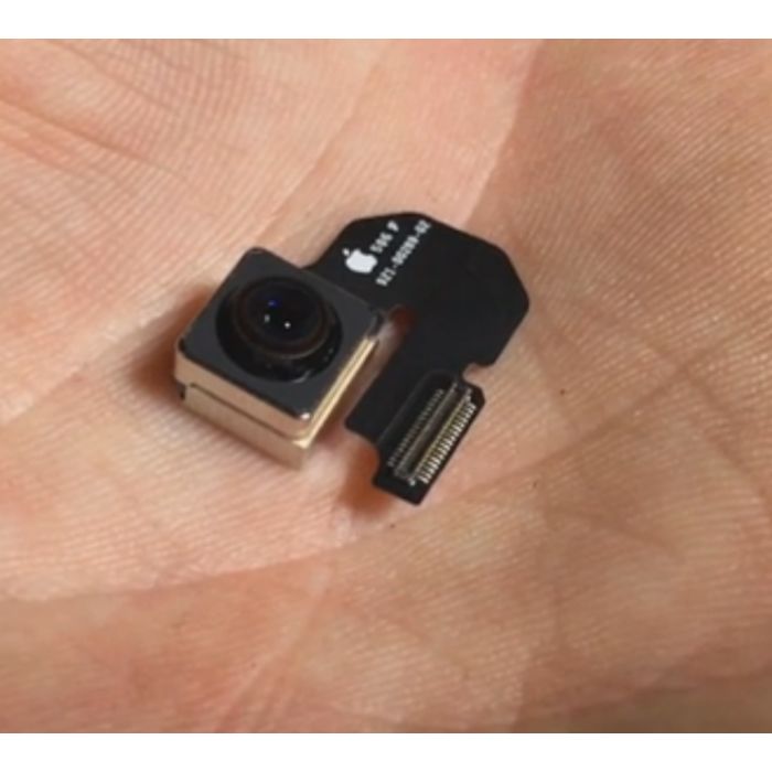  A câmera de um iPhone, da Apple, possui mais de 200 peças minúsculas 