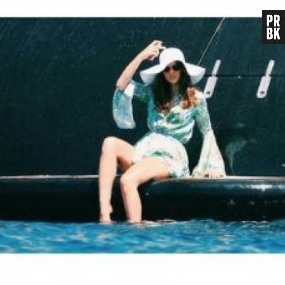 Bruna Marquezine também já pintou por Ibiza, ilha da Espanha