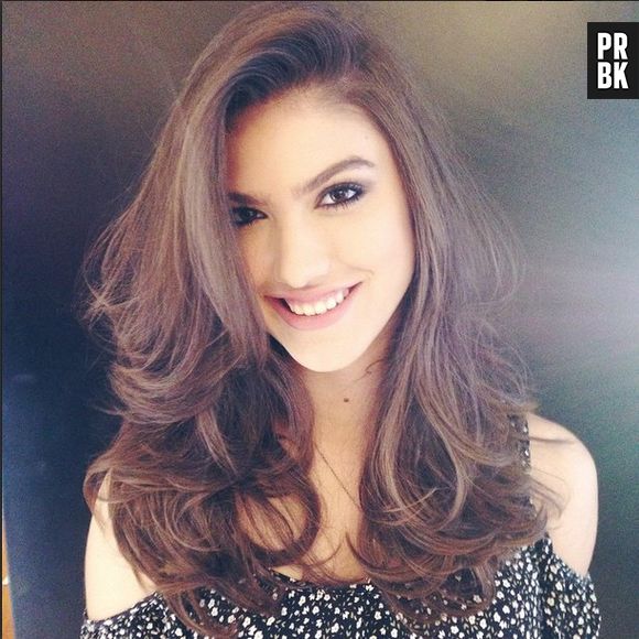 Giovanna Grigio beijou pela primeira vez Gabriel Santana durante as gravações de "Chiquititas", aos 15 anos