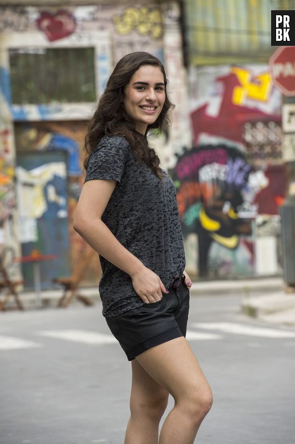 Lívian Aragão interpreta Júlia na atual temporada da novela "Malhação"