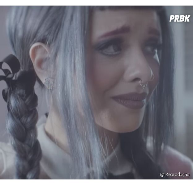 Melanie Martinez Lanca Clipe De Cry Baby Faixa Titulo De Seu Album De Estreia Assista Purebreak