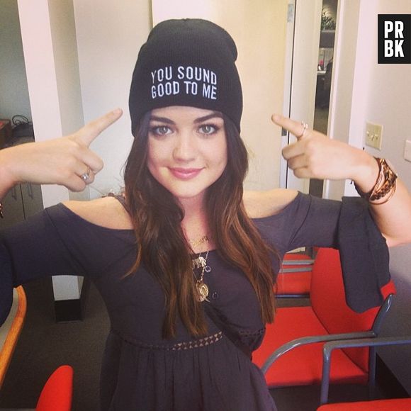 Lucy Hale toda orgulhosa do seu hit "You Sound Good To Me" no Instagram.