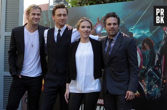 "Os Vingadores - A Era de Ultron" traz de volta Chris Hemsworth, Scarlett Johansson e Mark Ruffalo, já que Tom Hiddleston ainda não foi confirmado