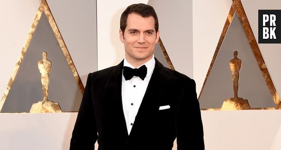 Henry Cavill é um dos galãs do signo de Touro