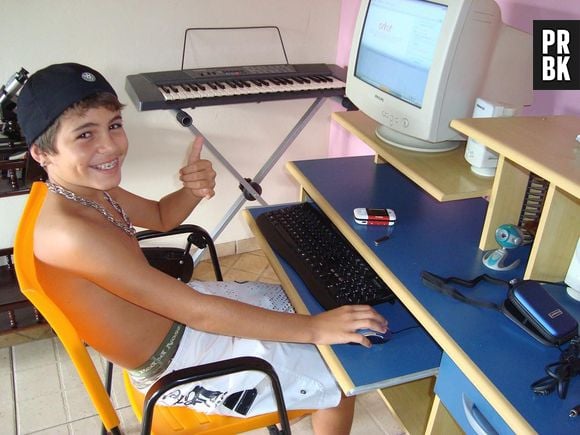 Biel entrando no Orkut em uma Lan House!