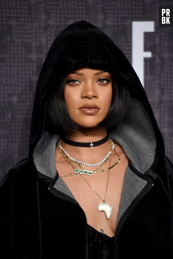 Rihanna pode aparecer em três novos lançamentos musicais na próxima sexta-feira (29)