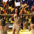 Já em "Sereia", Ísis Valverde arrasou cantando no trio elétrico de Carnaval