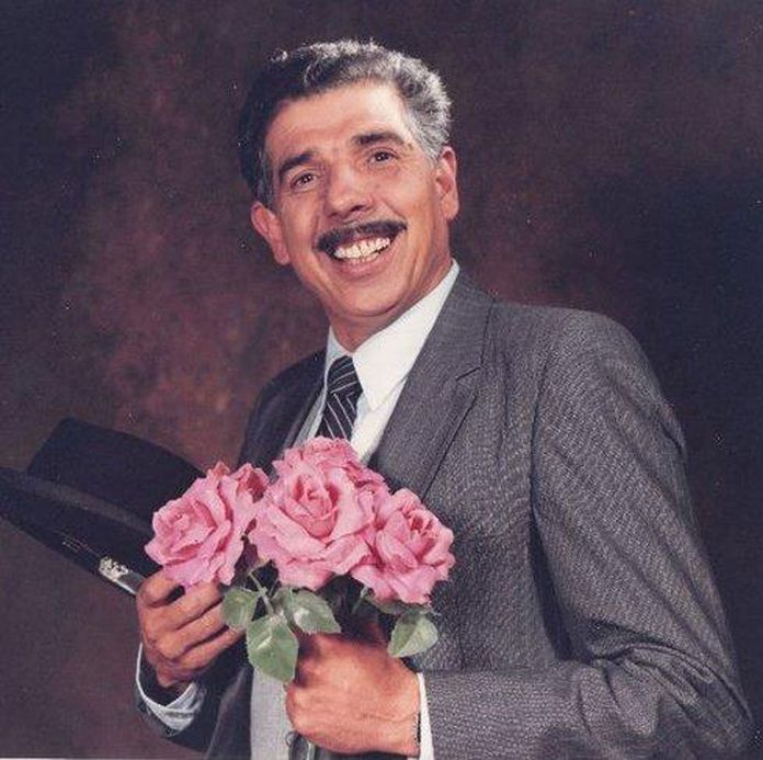 Téléchargement gratuit Images De Chaves Ruben Aguirre O Professor Girafales Falece E dernière salutations