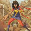Uma americana muçulmana de origem paquistanesa, Kamala Khan, depois de descobrir poderes, assume o posto de Ms. Marvel