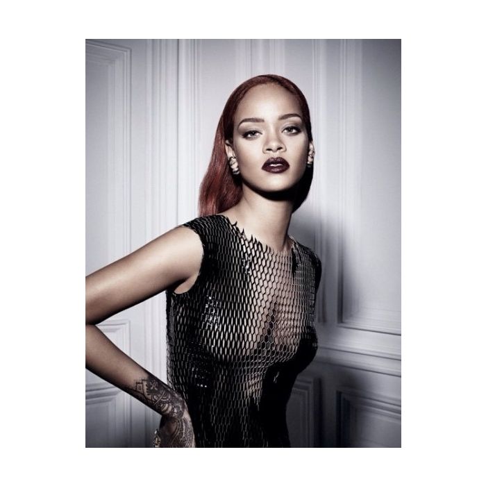 Já imaginou Rihanna com toda essa pose em &quot;American Horror Story&quot;?