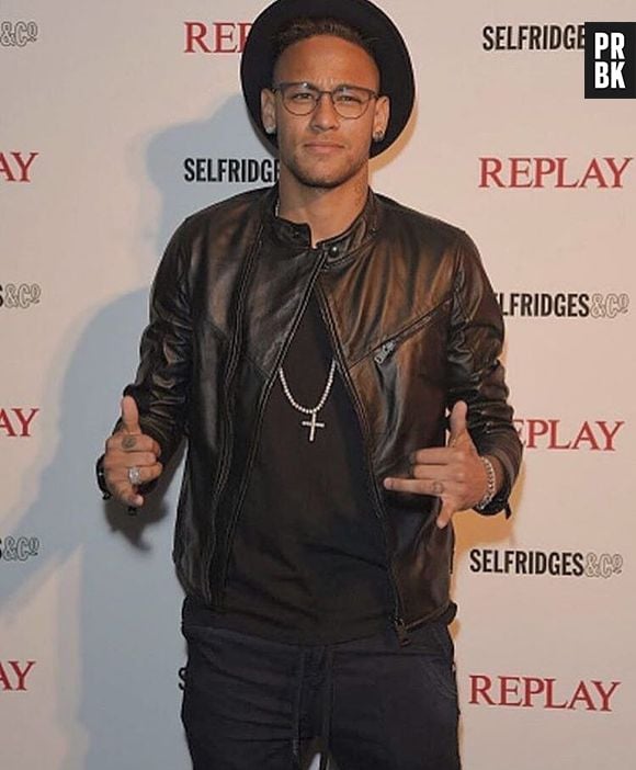 Neymar Jr. atualmente joga pelo Barcelona e está na lista dos principais jogadores da Europa