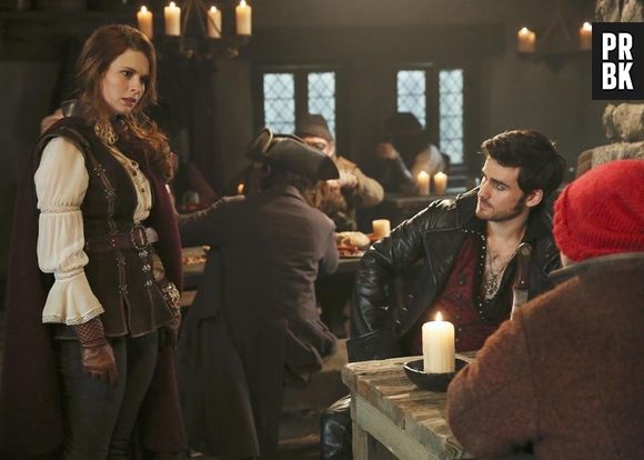 Em "Once Upon a Time", Ariel (Joanna Garcia) pedirá um favor para Hook (Colin O'Donoghue)