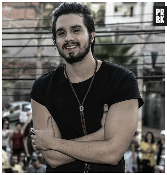 Com o novo cabelo, Luan Santana chegou a ser comparado ao cantor Tiago Iorc