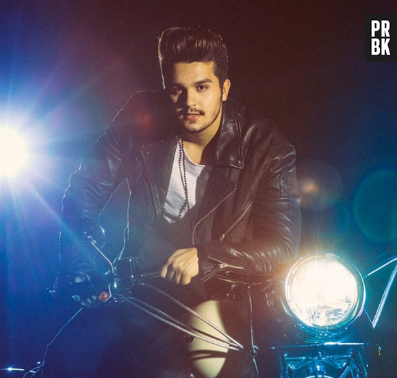 Luan Santana também ataca de modelo de vez em quando! Também, com tanto estilo, né?