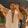 Ricky Martin aparece dançando com brasileiros em "Vida"