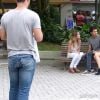 Sofia (Hanna Romanazzi) conversa com Ben (Gabriel Falcão) e Anita (Bianca Salgueiro) sobre seu problema em "Malhação"