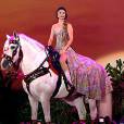 Um dos momentos marcantes do DVD "Um Ser Amor" é quando Paula Fernandes canta em cima de um cavalo branco