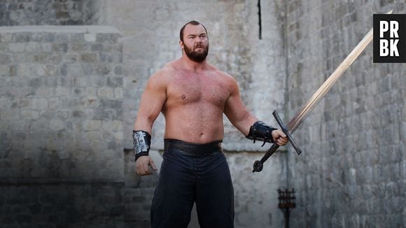 Em "Game of Thrones", Montanha (Hafthor Julius Bjornsson) é o lutador dos Lannister