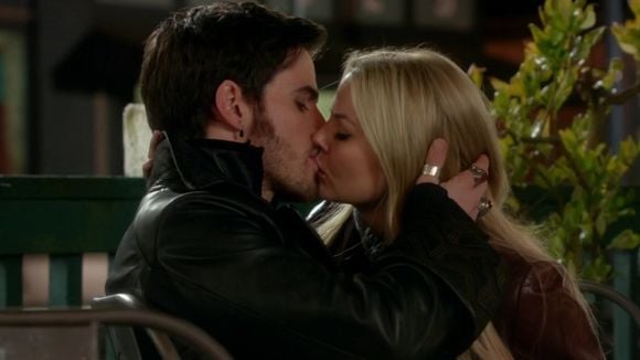 De "Once Upon a Time", Jennifer Morrison fala de Hook e Emma!