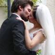  Em "Malha&ccedil;&atilde;o", Martin (Hugo Bonemer) e Micaela (La&iacute;s Pinho) se casaram recentemente 