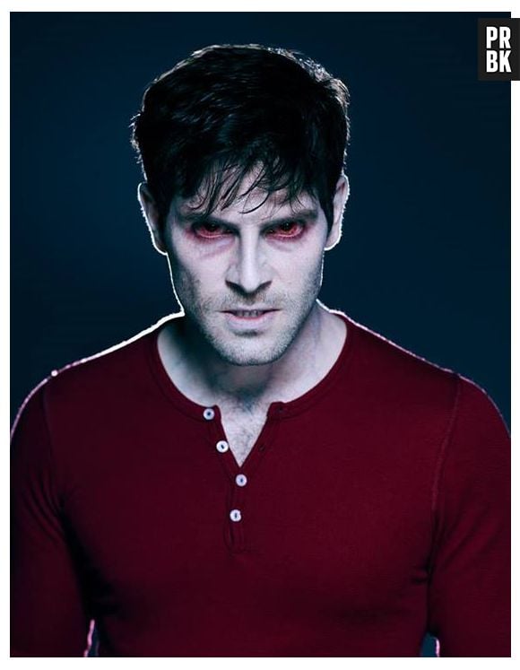Nick (David Giuntoli) volta para a 3ª temporada de "Grimm"