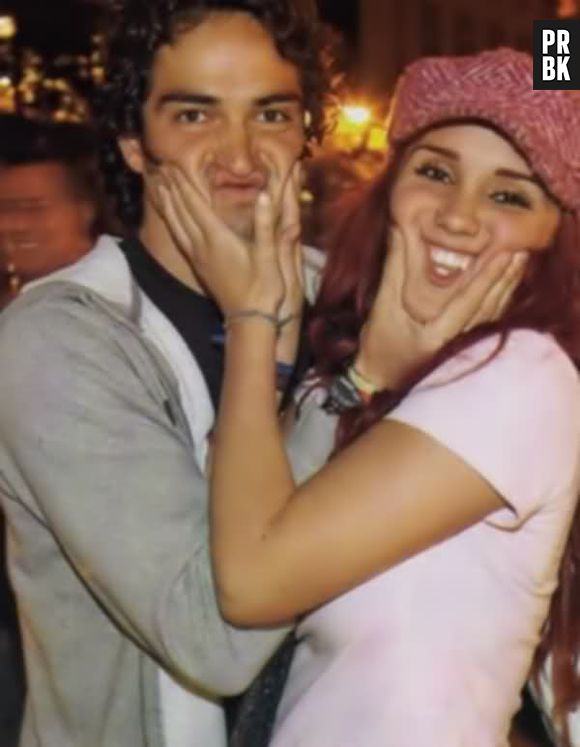 Dulce Maria e Alfonso Herrera ficaram juntos até 2005. No entanto, trabalharam com o RBD até 2008