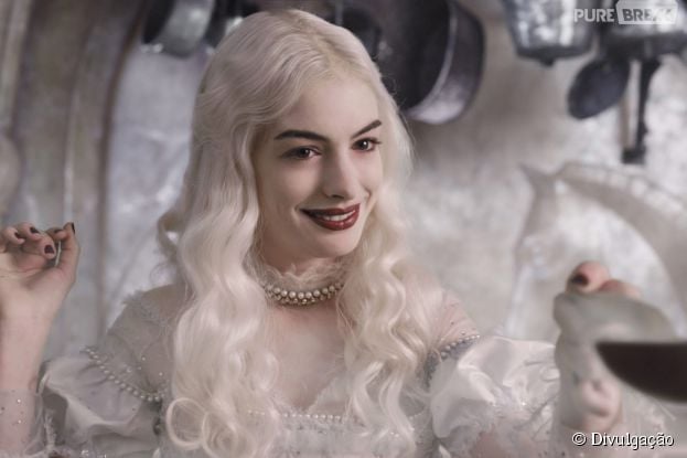 Anne Hathaway volta a interpretar a Rainha Branca de "Alice no Pa&iacute;s das Maravilhas"