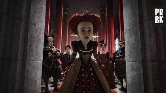 "Alice no País das Maravilhas 2" vai ter novamente a presença de Helena Bonham Carter