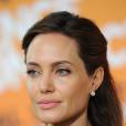  Com US$ 18 milh&otilde;es de lucros anuais, Angelina Jolie ocupa a quinta posi&ccedil;&atilde;o no ranking da Forbes das atrizes mais bem pagas 