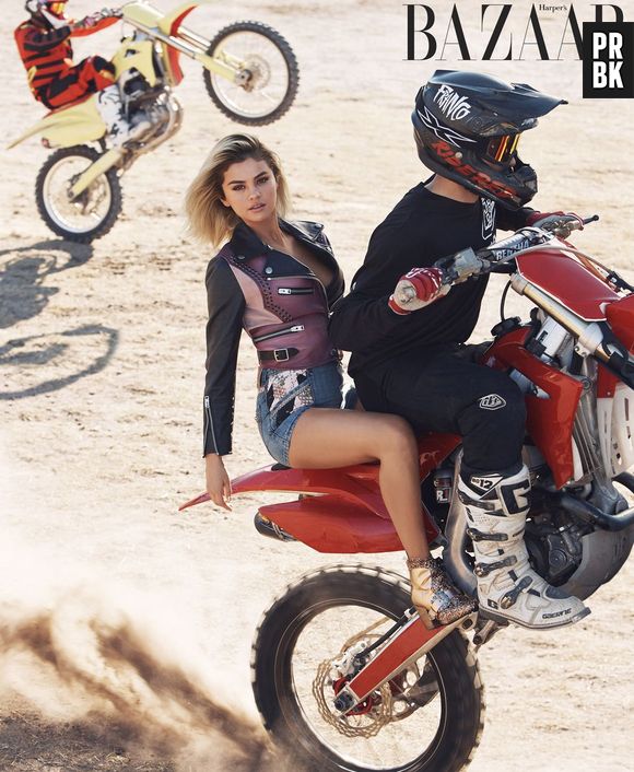 O que falar de Selena Gomez na Harper's Bazaar de fevereiro? Muito linda, né?