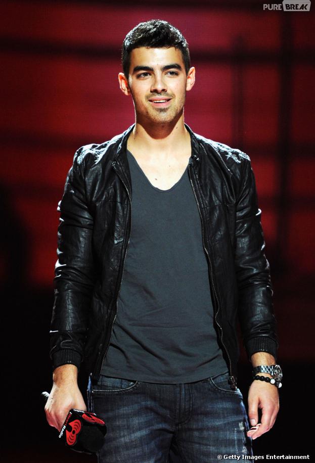 Confira os últimos passos e por onde Joe Jonas tem andado depois das polêmicas envolvendo a banda Jonas Brothers