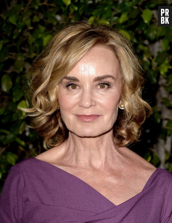 Jessica Lange está indicada no Emmy Awards 2014 para Melhor Atriz em Minissérie por seu trabalho em "American Horror Story"