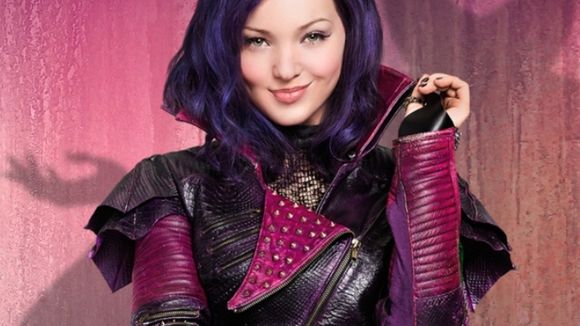 Em "Descendentes 3", Mal (Dove Cameron) vai aparecer com novo cabelo! Veja