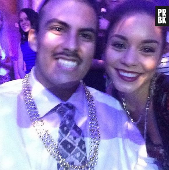 O jovem Cesar Rudy Guerrero ao lado da atriz Vanessa Hudgens