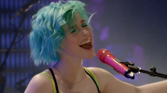 Paramore lança clipe ao vivo da música "Last Hope"!