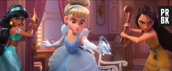 Filme "WiFi Ralph": princesas tomam um susto quando veem Venellope