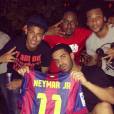 Drake com Neymar e amigos