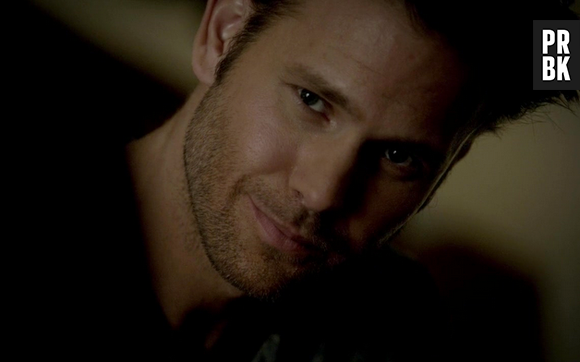 Alaric (Matthew Davis) está de volta na sexta temporada da série "The Vampire Diaries"