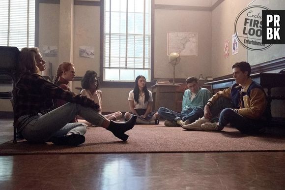 De "Riverdale", na 3ª temporada: vejas as primeiras fotos do episódio de flashback