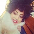 Lady Gaga faz a #ryca: piercing de pérolas nível ostentação