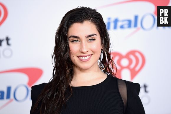 Lauren Jauregui, dona do hit "Expectations", está na lista da Forbes de 30 celebridades mais famosas com menos de 30