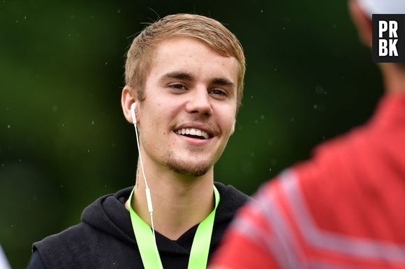 Depois de aparecer com tatuagem no rosto, Justin Bieber é comparado a Post Malone