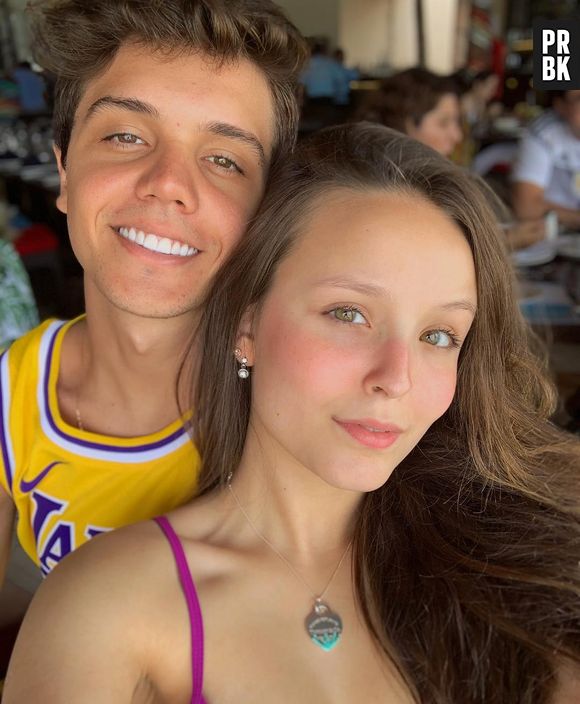 Larissa Manoela e Leo Cidade estão juntos há 1 ano
