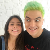 Felipe Neto faz acordo com pai da Melody e resolve pagar tratamento psicológico dela