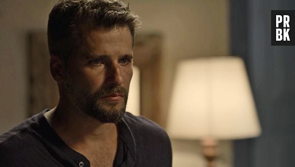 Gabriel (Bruno Gagliasso) fica confuso com segredos da Irmandade em "O Sétimo Guardião"