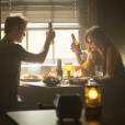 Elena (Nina Dobrev) e Stefan (Paul Wesley) tentam novas identidades em "The Vampire Diaries"