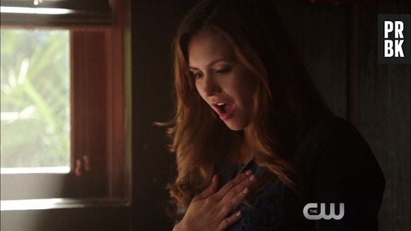 Elena (Nina Dobrev) fica chocada com o pedido de Stefan (Paul Wesley) em "The Vampire Diaries"