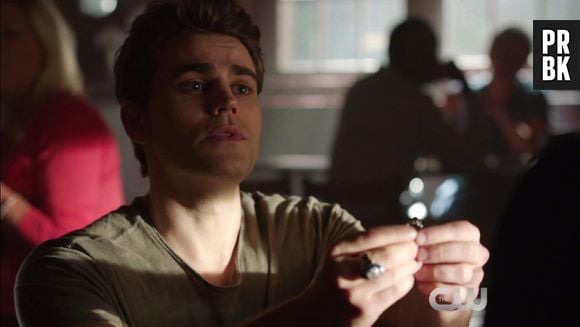 Em "The Vampire Diaries", Stefan (Paul Wesley) pede Elena (Nina Dobrev) em casamento