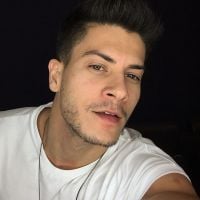 Arthur Aguiar pode estar gravando um CD e os seus fãs estão bem ansiosos